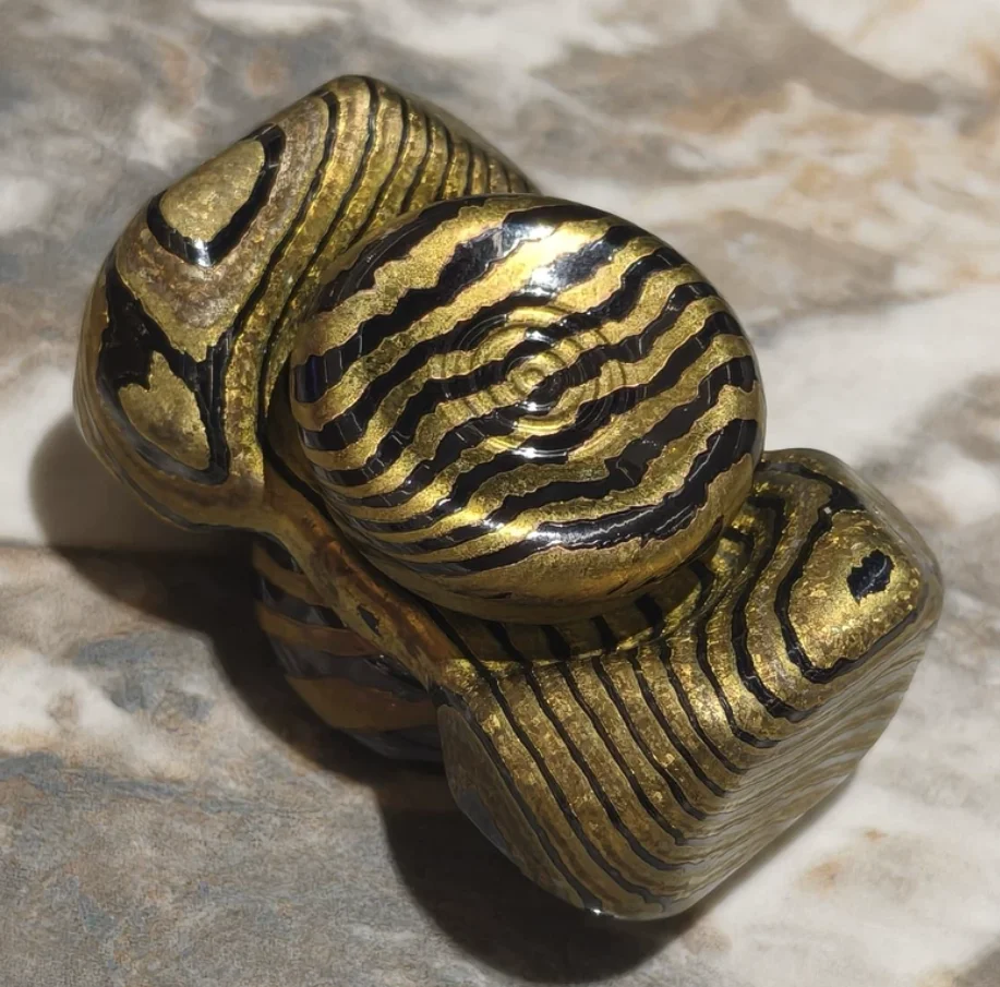 Used EDC CC-FK Ice Crystal Zircuti Hammer Tiger Pattern Hammer Spinner Fingertip Gyroscope Decompression Toys
