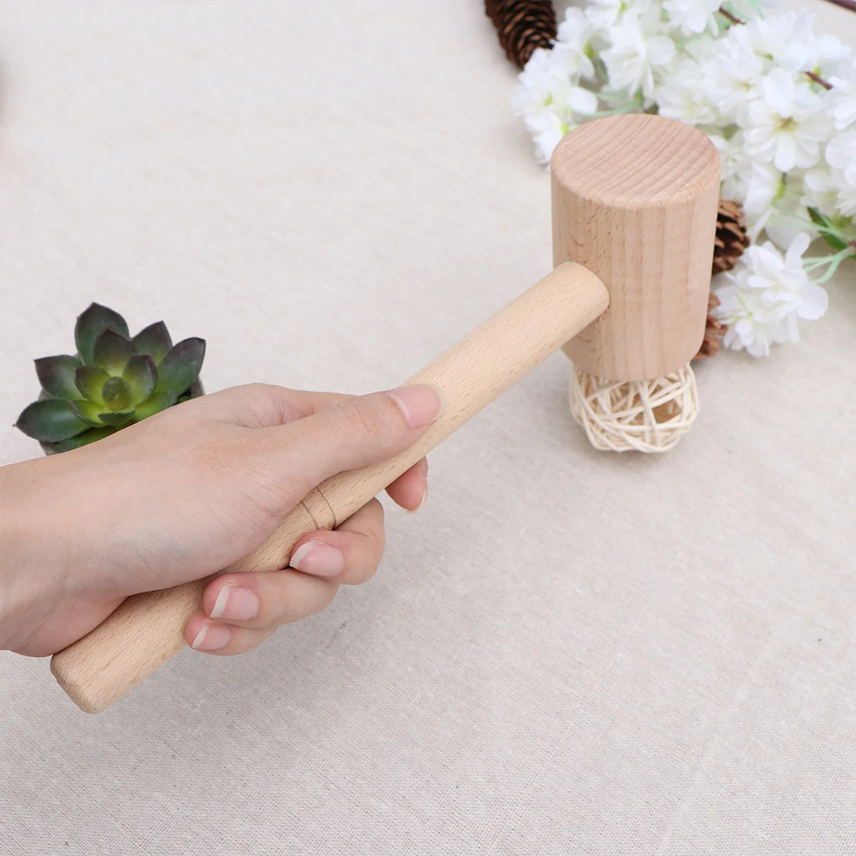 

1Pcs Wood Carving Mallet Lightweight Comfortable Wooden Handle Leathercraft Carving Hammer for Stamps Chisels Punch