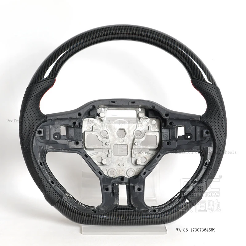 Suitable for the 2022 Ford Mondeo (US model), with an upper round and lower flat shape, made of black walnut wood, for sports mo
