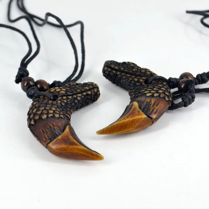 Velociraptor Raptor Tooth Resin Carving Pendant Necklace Amulet Lucky Gift Tribal Vintage Fashion Jewelry