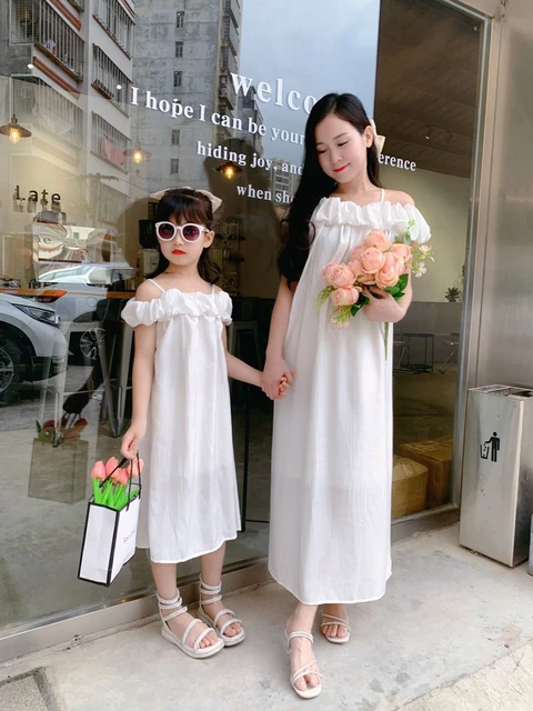 Tenues assorties pour la famille robes sans bretelles vetements mere fille robe a bretelles a une epaule colonne vertebrale tenues parent enfant enfants nouveau AliExpress