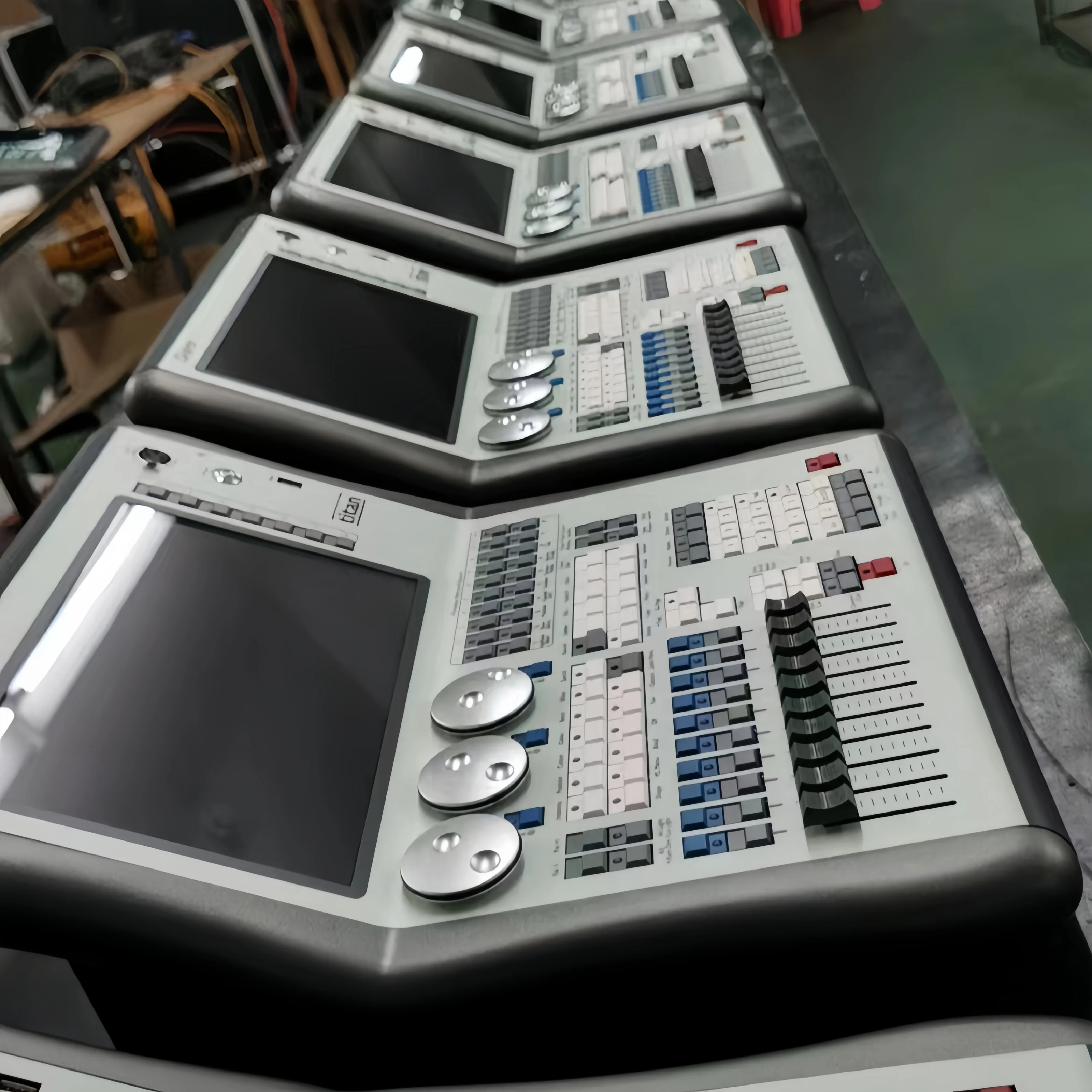 Titan Quartz Lighting Console Touch Tiger Dimmer Titan Mobile Tiger Touch 2 Pro Quartz Mini Dmx Lamp Dmx Controller Stage Lighti