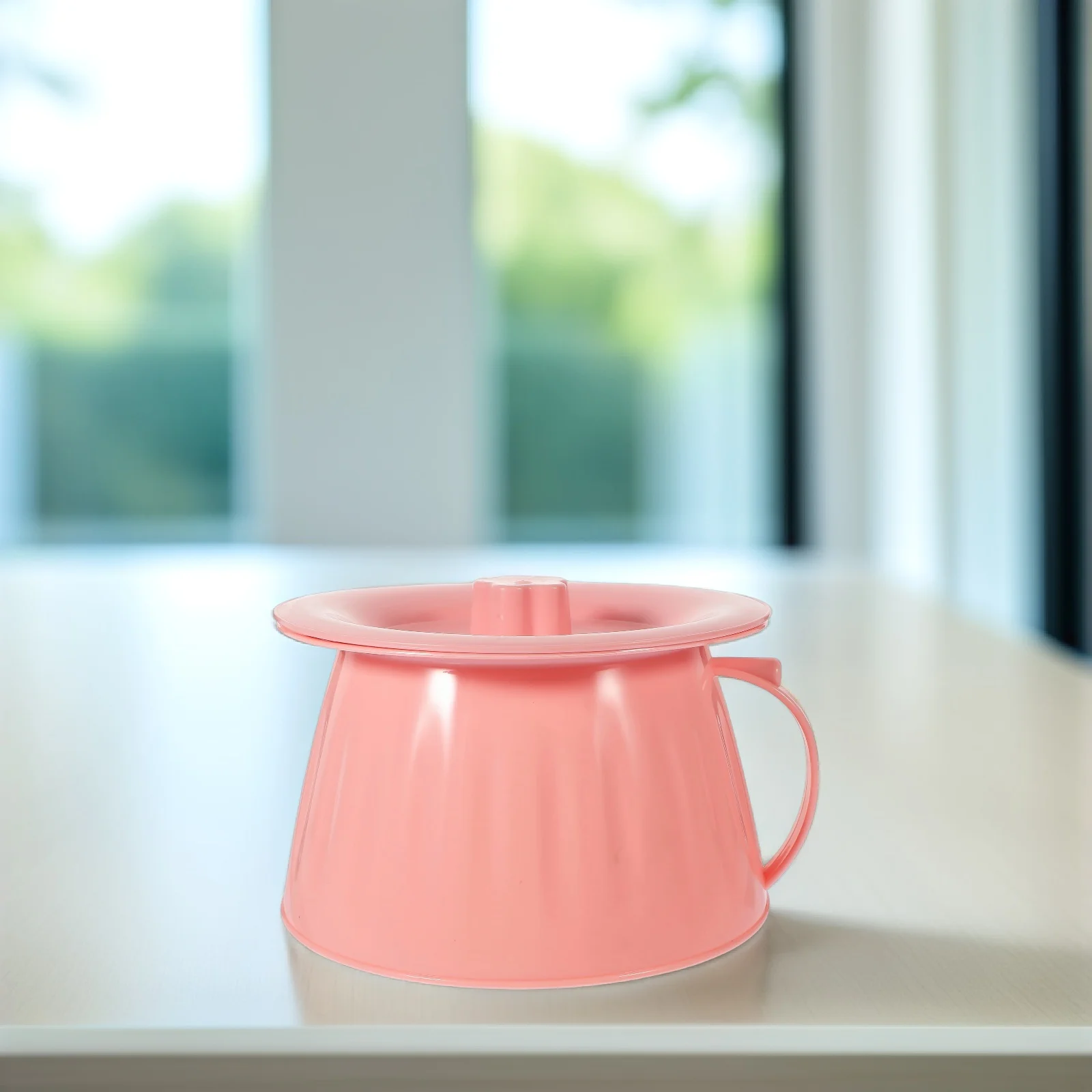 Przenośny nocnik plastikowy wiadro na mocz wielokrotnego użytku lekki i wytrzymały do sypialni podróży i użytku domowego