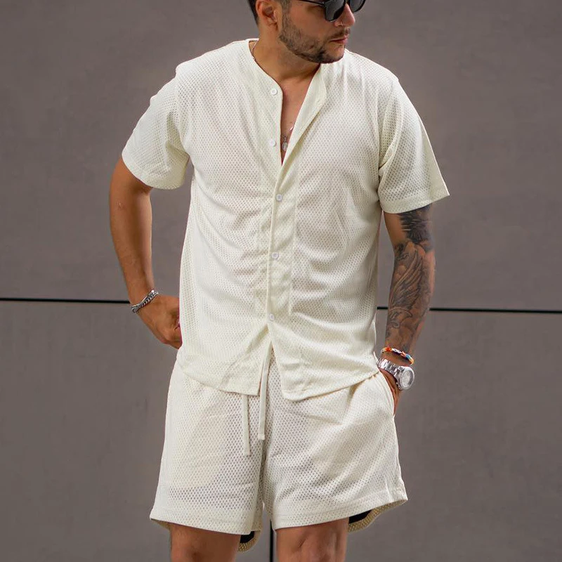 Traje de dos piezas con bolsillos para hombre, Camiseta lisa de manga corta con cuello redondo y botones, pantalones cortos con cordón, moda de verano, 2023