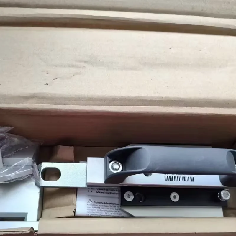 

Free Shipping PILZ Safety door latch PSEN b2/540020 PSEN b1/540010 Original New