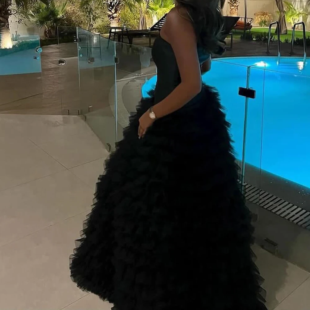 Customized Modern Tiered Pleats Evening Dresses Temperament A-Line Strapless Organza Black Party Gowns فساتين سهره نسائيه فخمة