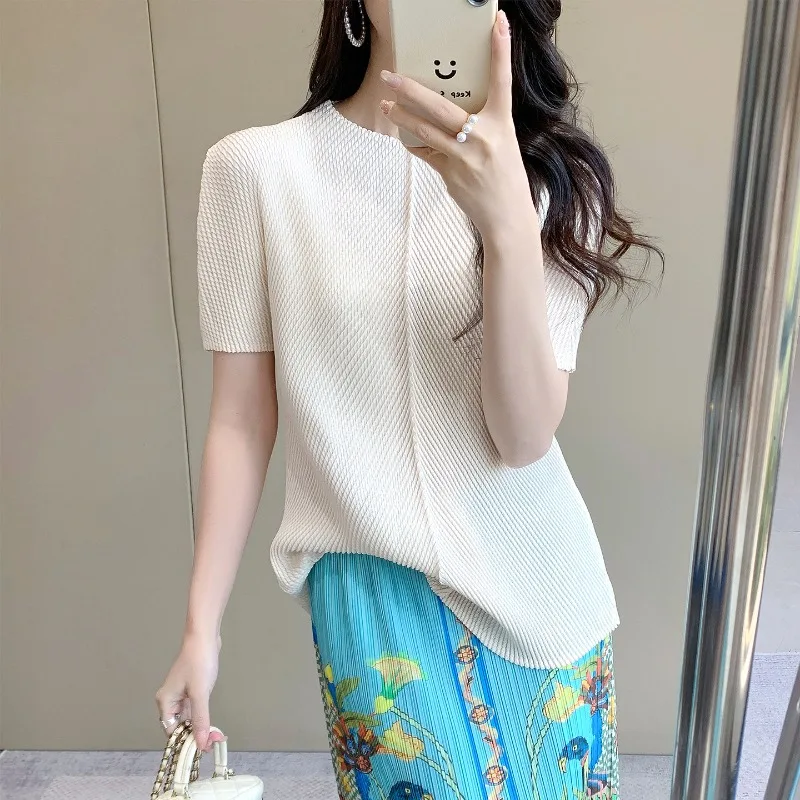 Miyake Pleated T-Shirt 2026 Summer New Short Sleeve Non-Iron Casual Top Stretch Plus Size Commuting Minimalist Women's Clothing view 2