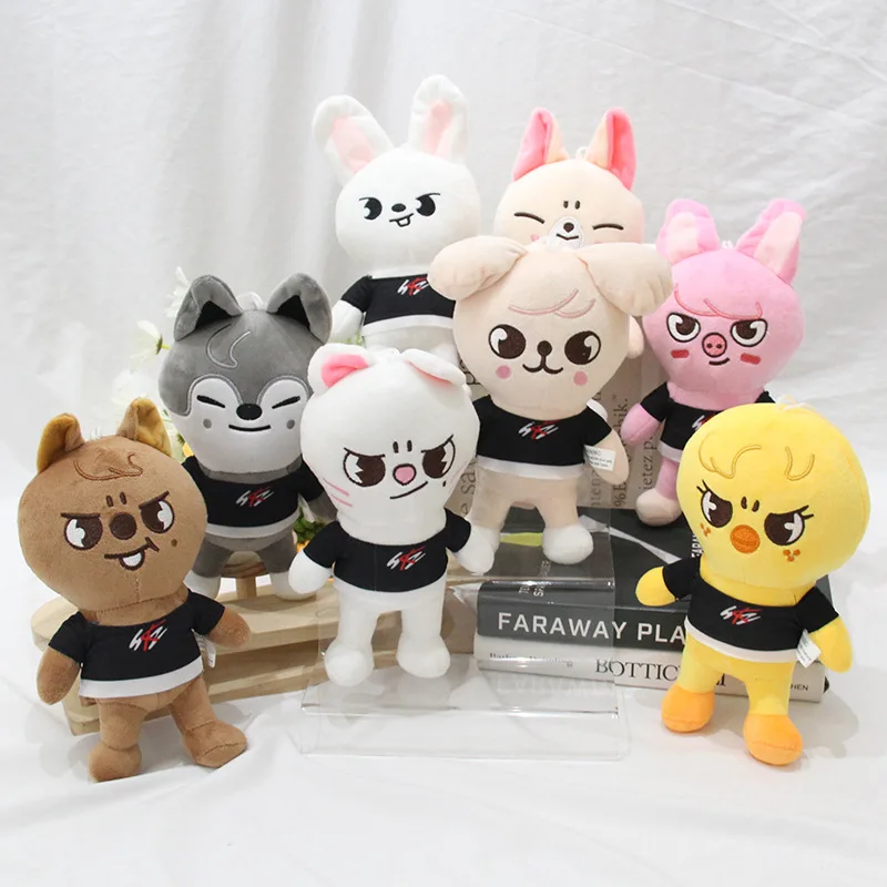 جديد SKZOOStray KidsT تي شيرت أفخم دمية حقيبة سلسلة مفاتيح قلادة المفاتيح السلع الهدايا الطرفية