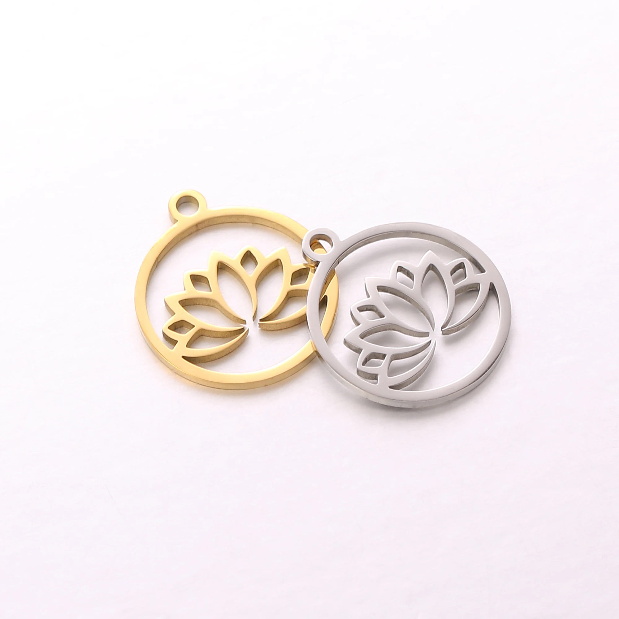 5 stücke Edelstahl Spiegel poliert Lotus anti allergische Frauen Schmuck Charme Anhänger DIY Halskette Ohrring Armband Zubehör – Detail 8