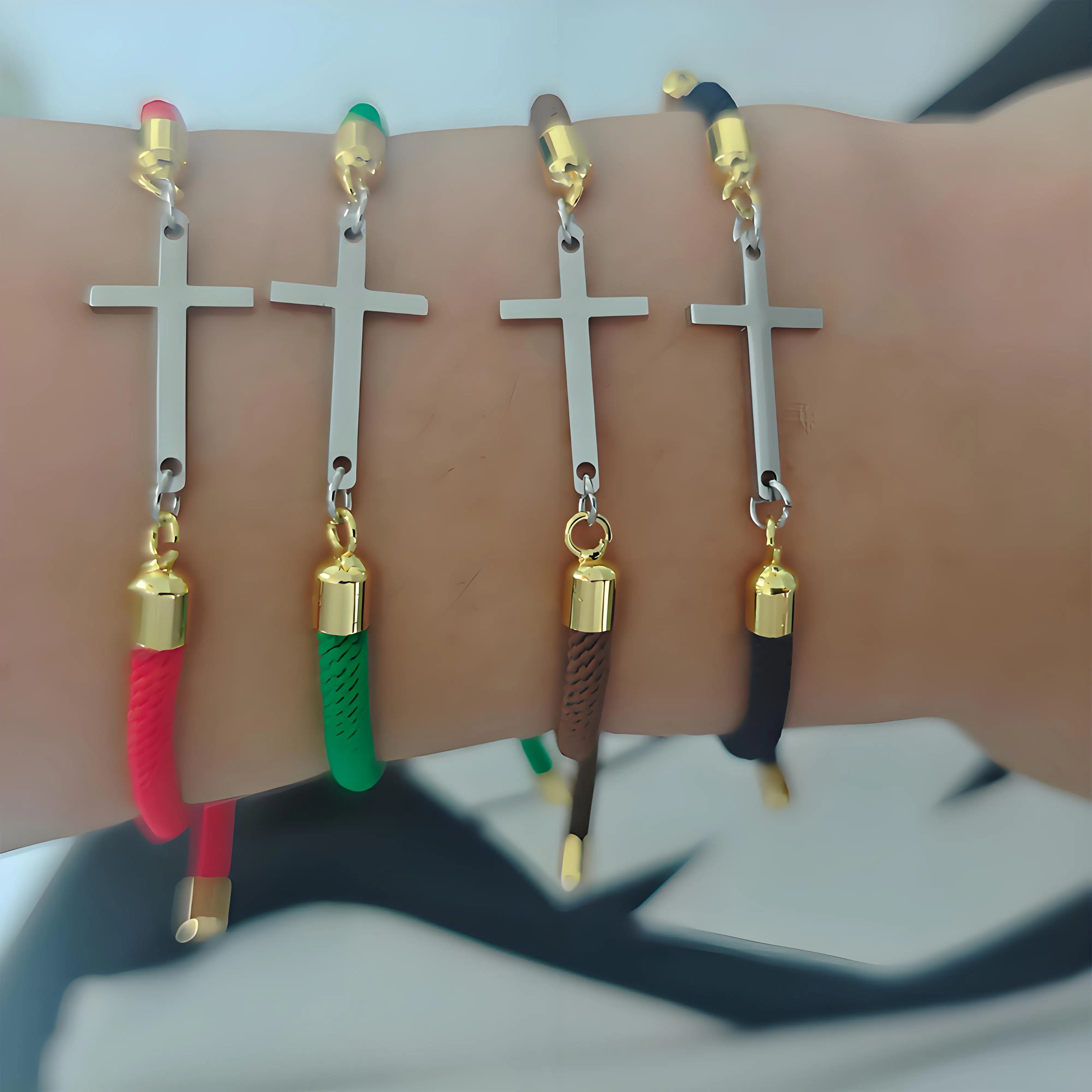 

Набор разноцветных браслетов с крестом из веревки, позолоченные модные украшения с подвесками, аксессуар унисекс для повседневной одежды, вечеринок и подарков