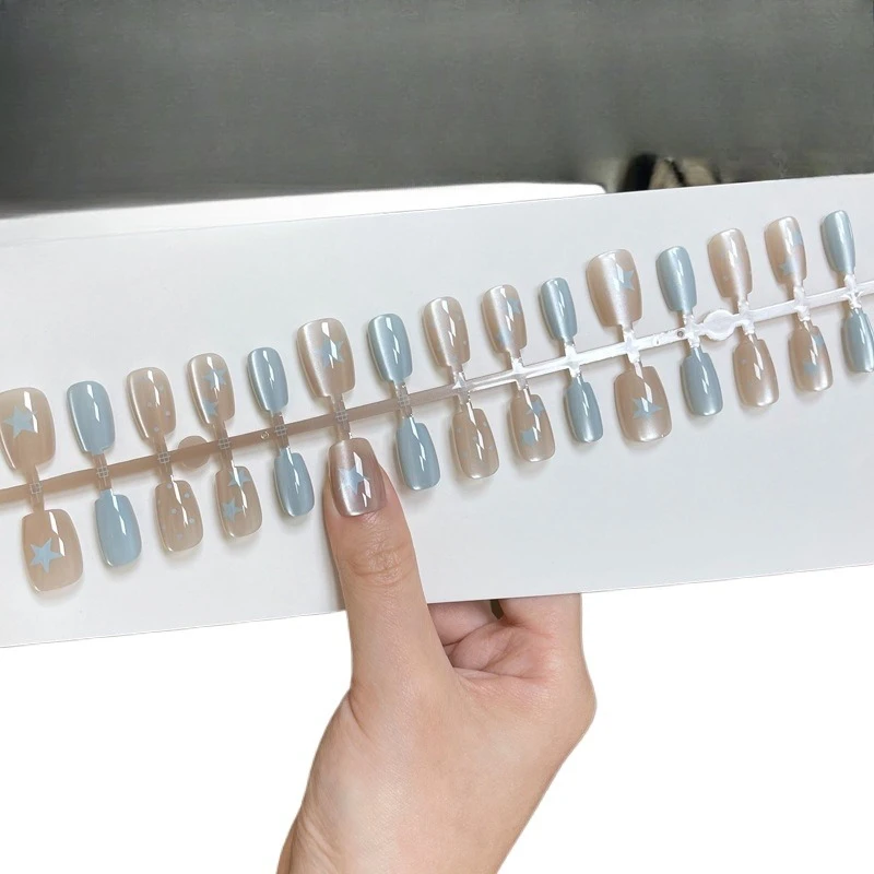 

Cream wind wearing nail short nail piece small fresh French cat eye contrasting color nail art cute removable