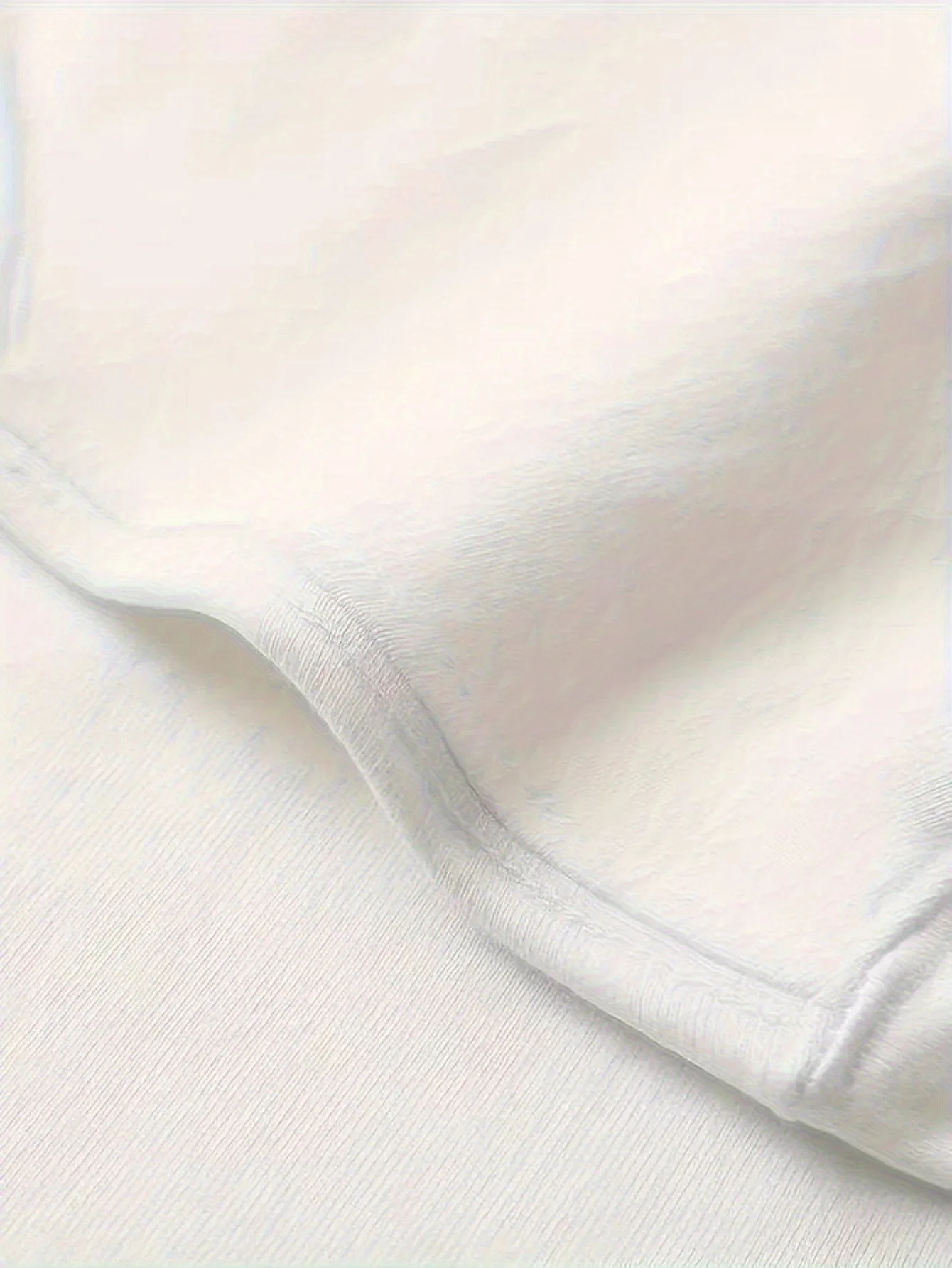 Damska koszulka z krótkim rękawem z czystej bawełny - luźny krój z geometrycznym nadrukiem, okrągły dekolt, możliwość prania w pralce, całoroczna