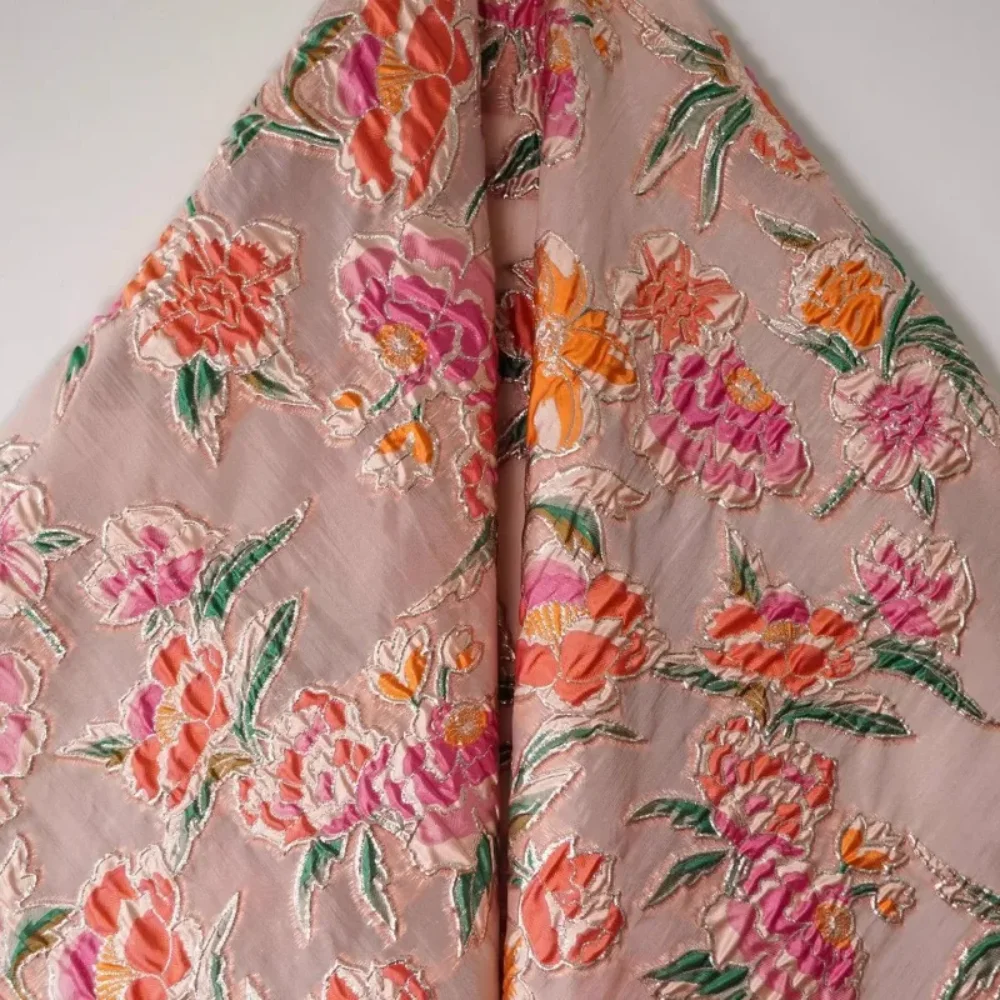 

Оранжево-розовый цветок, рельефная пряжа, окрашенная жаккардовая ткань для весенне-летних платьев, дышащая, слегка декоративная ткань, шитье своими руками