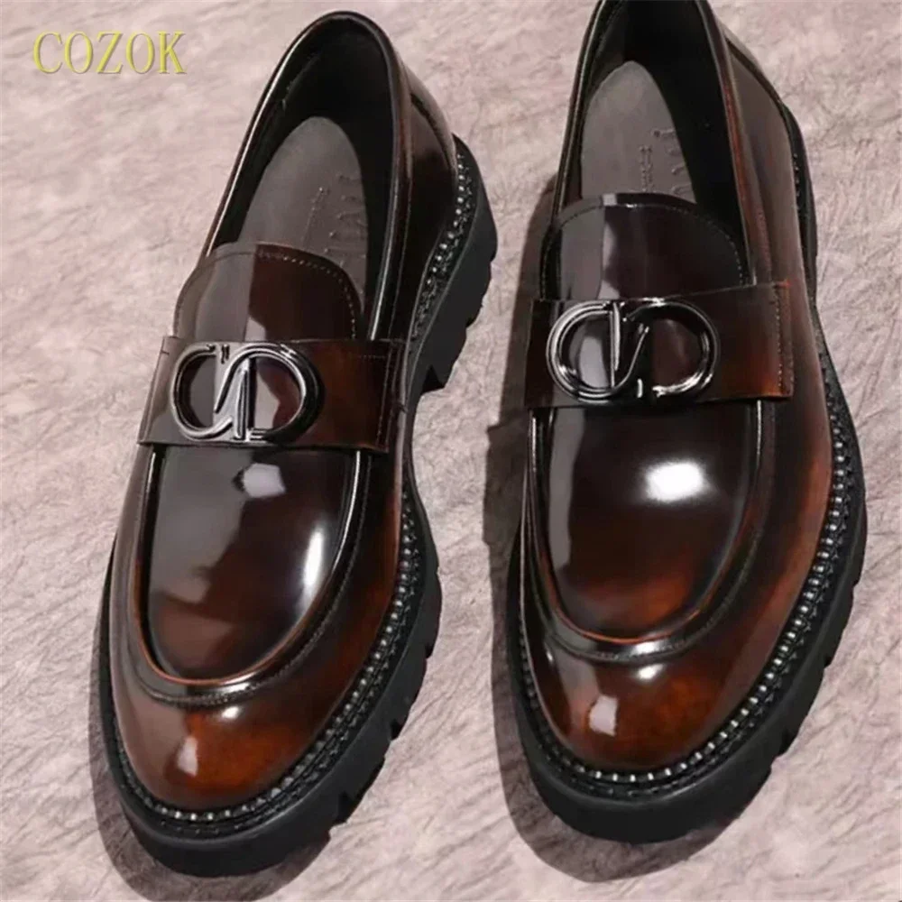 

2024 New Spring And Autumn New Business Formal Wear Casual Top Layer Cowhide Trend Loafers Men Gift