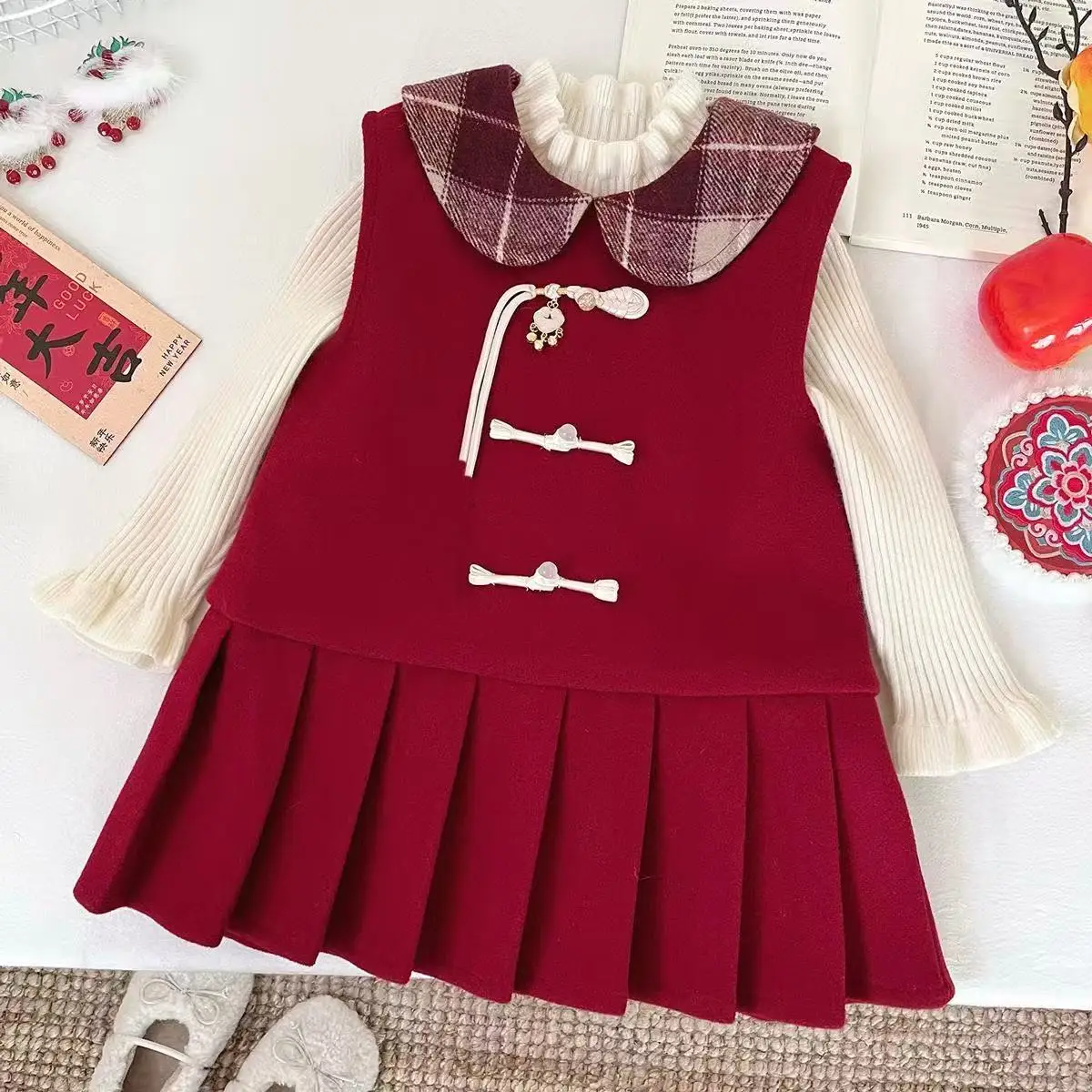 2025 جديد الفتيات الشتاء ليلة رأس السنة الملابس سميكة سترة فستان صغير عبق الرياح المخملية مطوي فستان 90-140 سنتيمتر