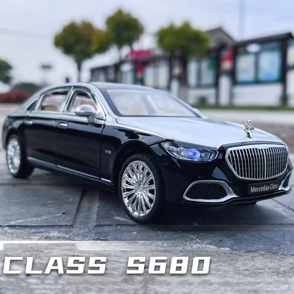 1:24 Benz Maybach S680 Cars Toys Models 6 Doors Opened Light Music Miniature Car Wheel Pull Back Vehicle for Boys Fun Collection