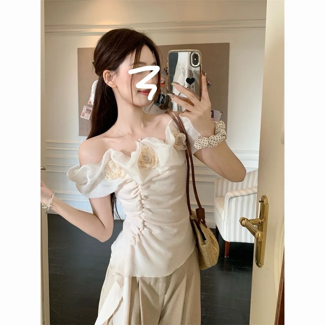 

2026 New Summer Women's Off Shoulder T Shirt With 3D Floral Decor Irregular Hem Slim Fit Top With Ribbon Straps For Fashion