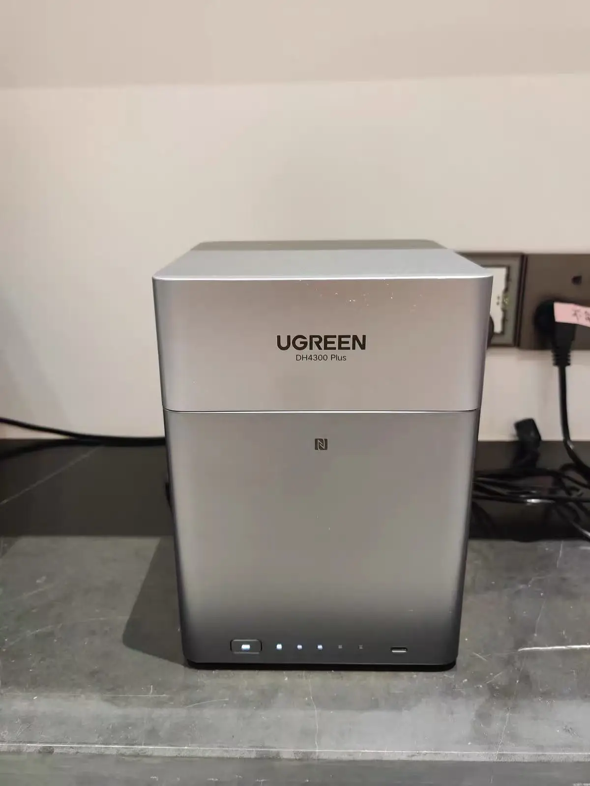TLF UGREEN DH4300plus Private Cloud NAS Network Storage Device for Mobile Phone Expansion, Photo Album Backup, and File Sharing