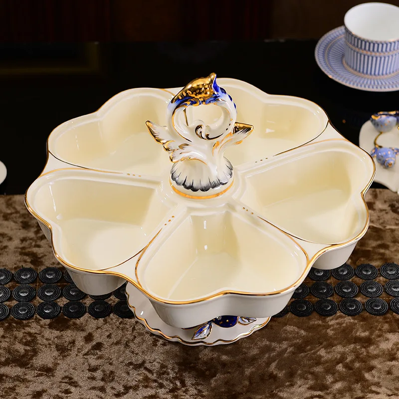 Factory direct sales European ceramic dried fruit tray high-end living room coffee table luxury new high-footed rotating gifts
