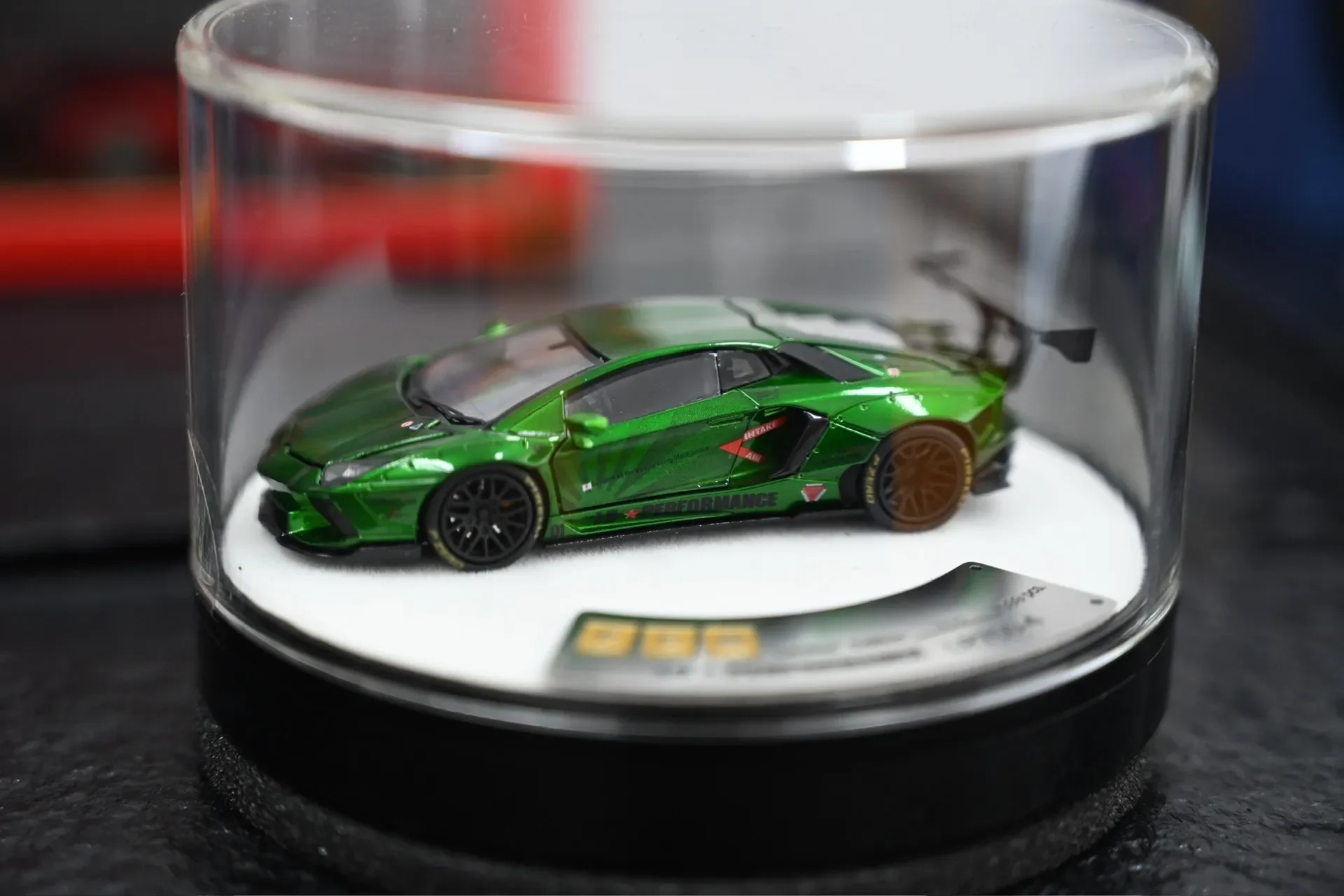 

PGM 1:64 Aventador LP700-4 LB Green Simulation Limited Edition All Open Alloy Metal Static Car Model Toy Gift