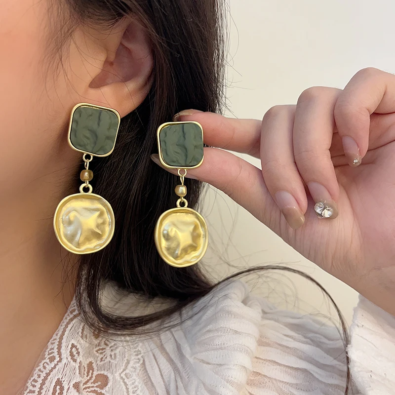 Retro Ele Color Blo…