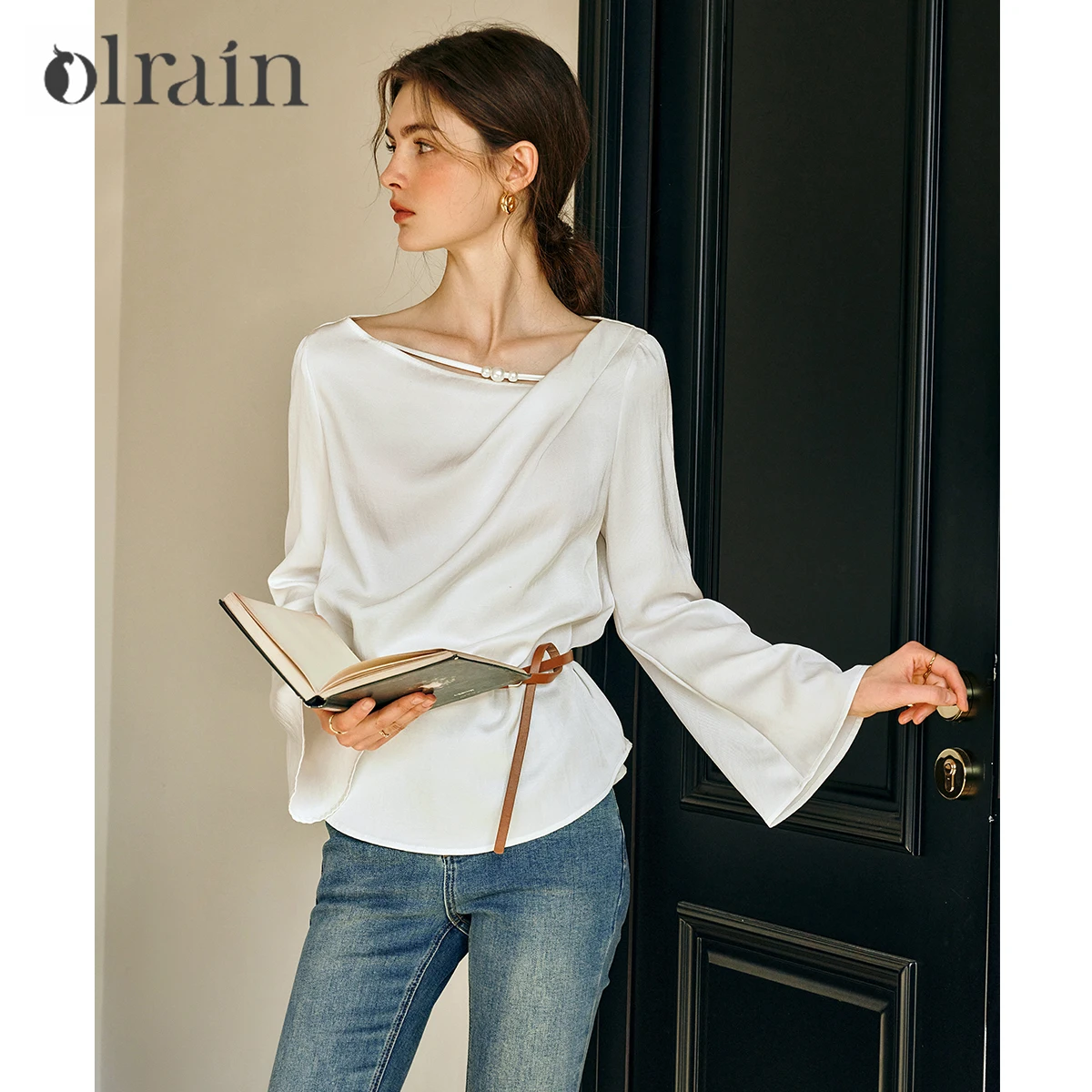 

OLrain Women's Elegant Blouse 2025 Spring Autumn Long Flare Sleeve Tops for Woman Loose Fit Beige Ladies Clothing N57CX96100