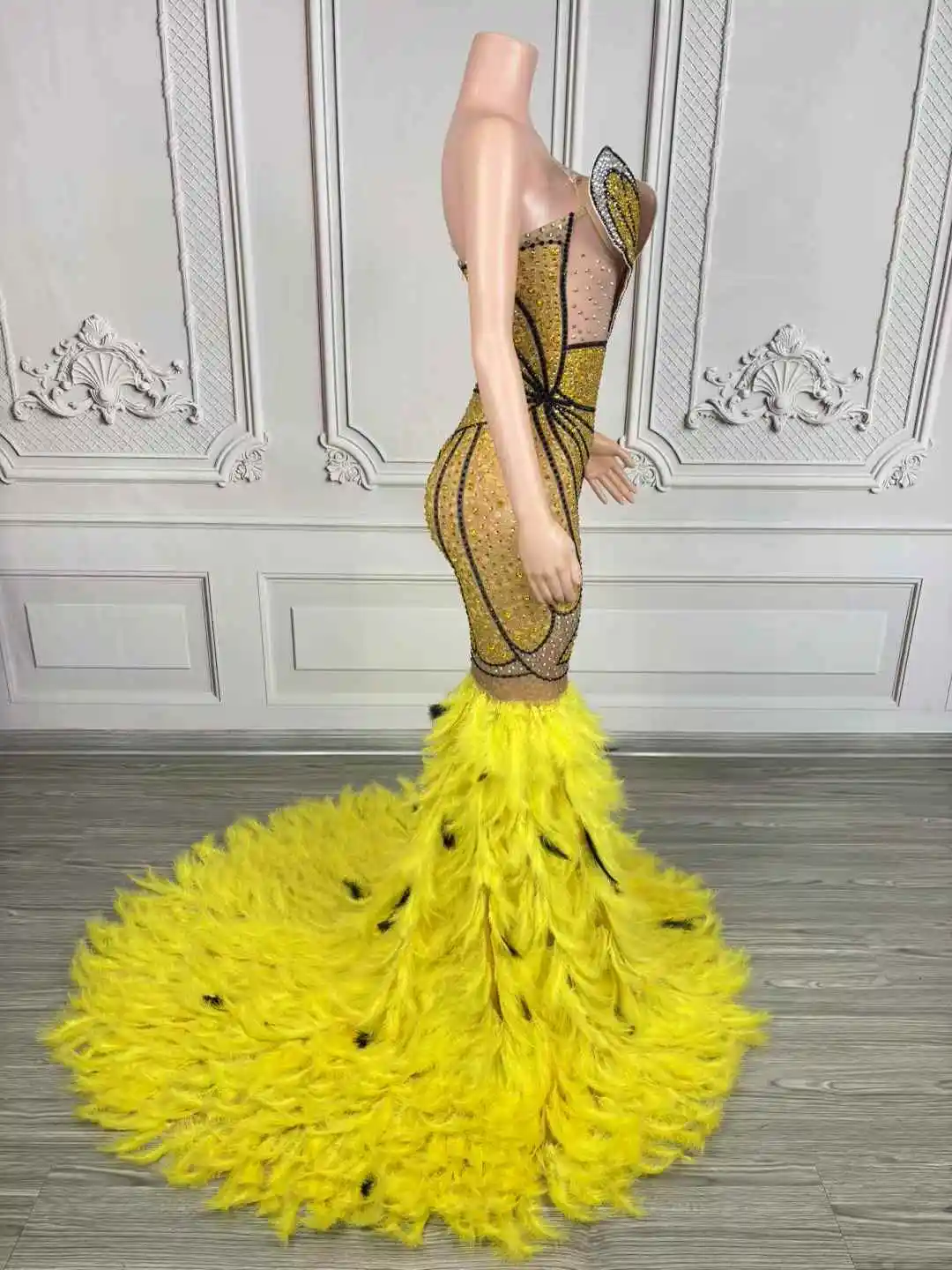 Luxurious Gold Silver Crystals Mesh Long Feather Dresses Women Birthday Celebrate Evening Prom Party Gowns Singer Stage Wear