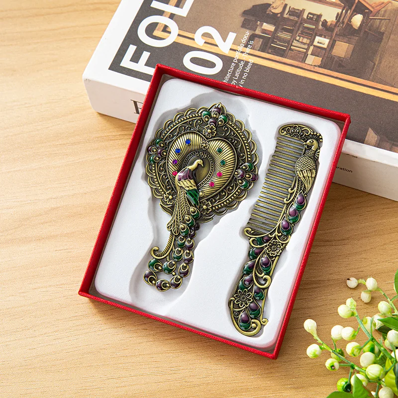 Vintage metalen draagbare make-upspiegel met kamset, pauwontwerp draagbare make-upspiegel voor op reis