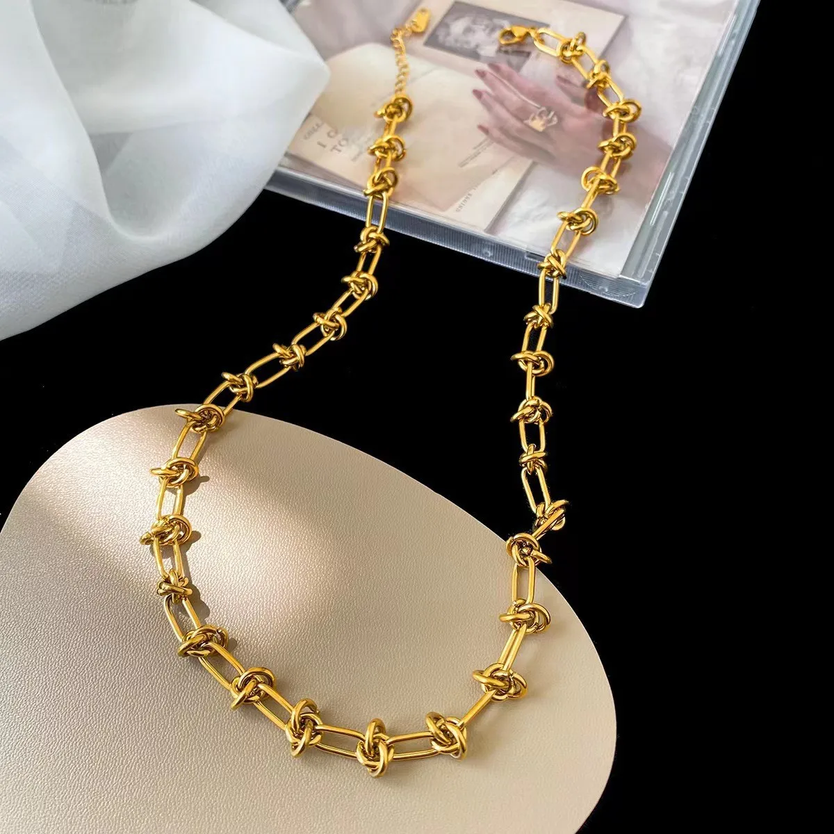316L Stainless Steel Vintage Gold Color Necklace For Women High Quality Rust Proof Link Chain Fashion Girls Party Gift