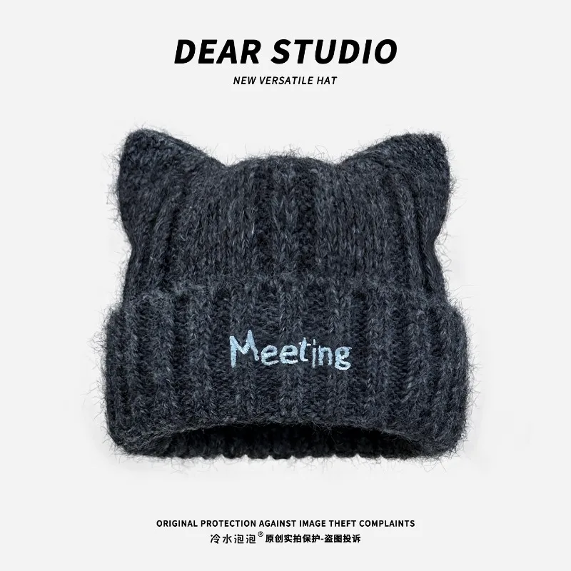 Neue süße Pullover-Mütze mit Katzenohren für Damen, Winter, süß und vielseitig, warm, mit Ohrenschutz, bestickte Skull-Beanie-Mütze. – Detail 2