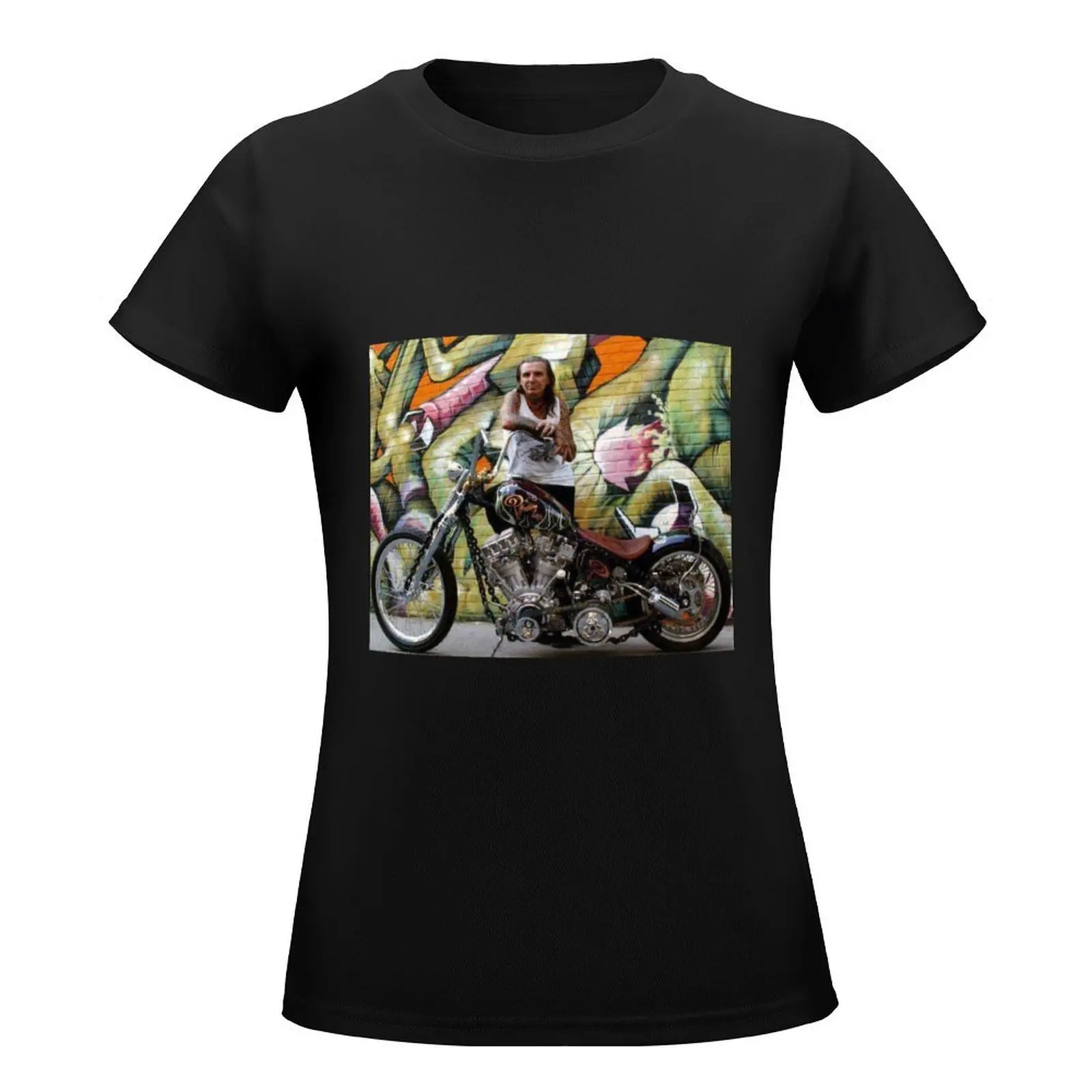 Indian Larry with Graffiti Wall T-Shirt Short sleeve tee Blouse summer tops Female clothing clothes for Women