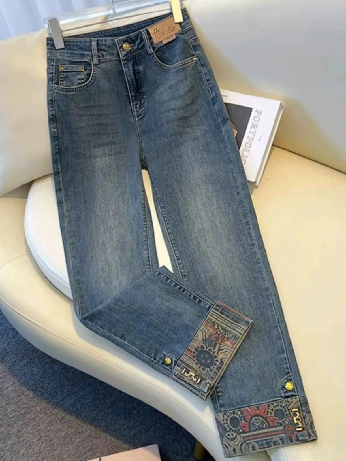 

Women's Slim Straight Tube Jeans Spring Autumn Nine Points Low Waist Regular Thin Deep Color National Sle