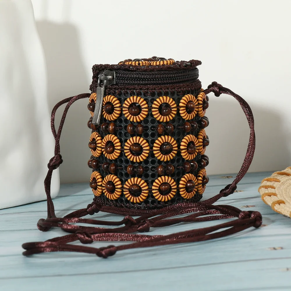

Simple Cloth Ethnic Style Crossbody Bag Coconut Shell Retro Handmade Weave Bag Geometric Vintage Bohemian Shoulder Bag Women