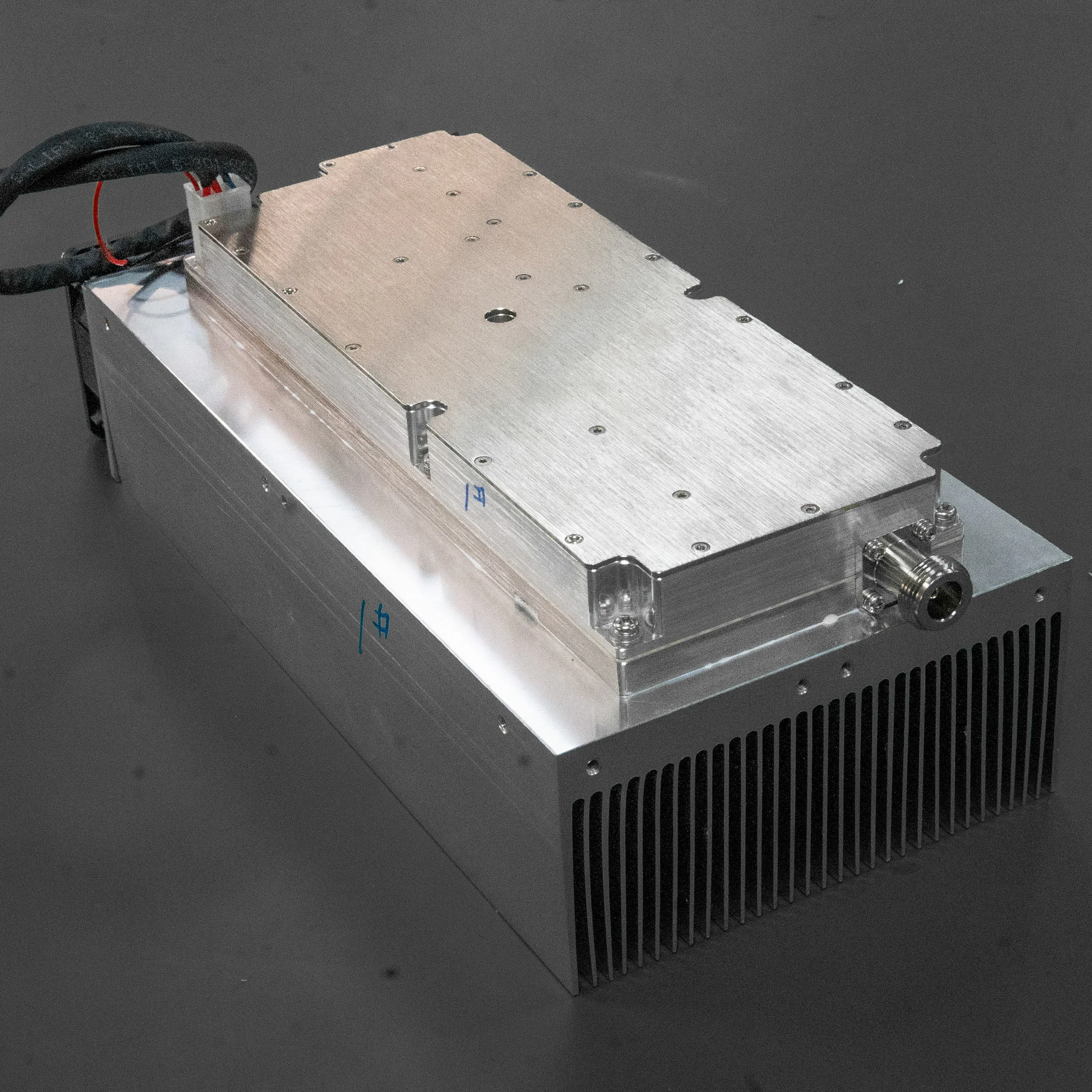 

Cheap Price GaN Pulse Wave Power Amplifier 100W 1.6M-400Mhz Wireless Amplifier Module for FPV System Module Module