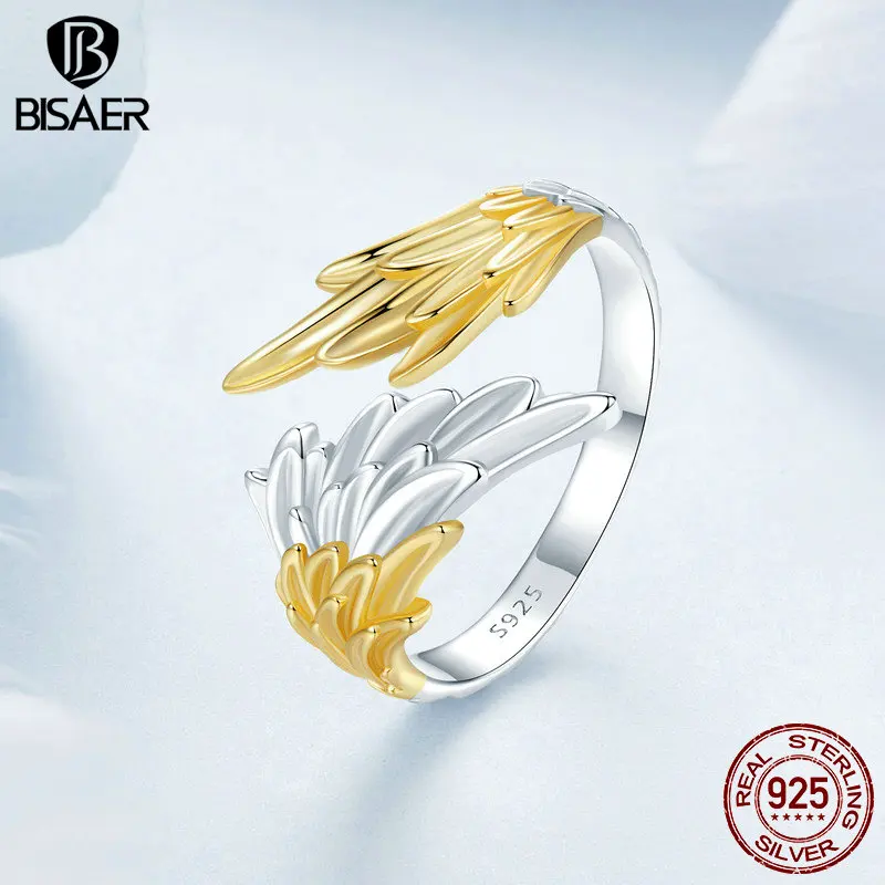 BISAER Anello in argento sterling 925 bicolore con ali d'angelo Orecchini a bottone placcati in oro 14 carati per donne eleganti Gioielleria raffinata