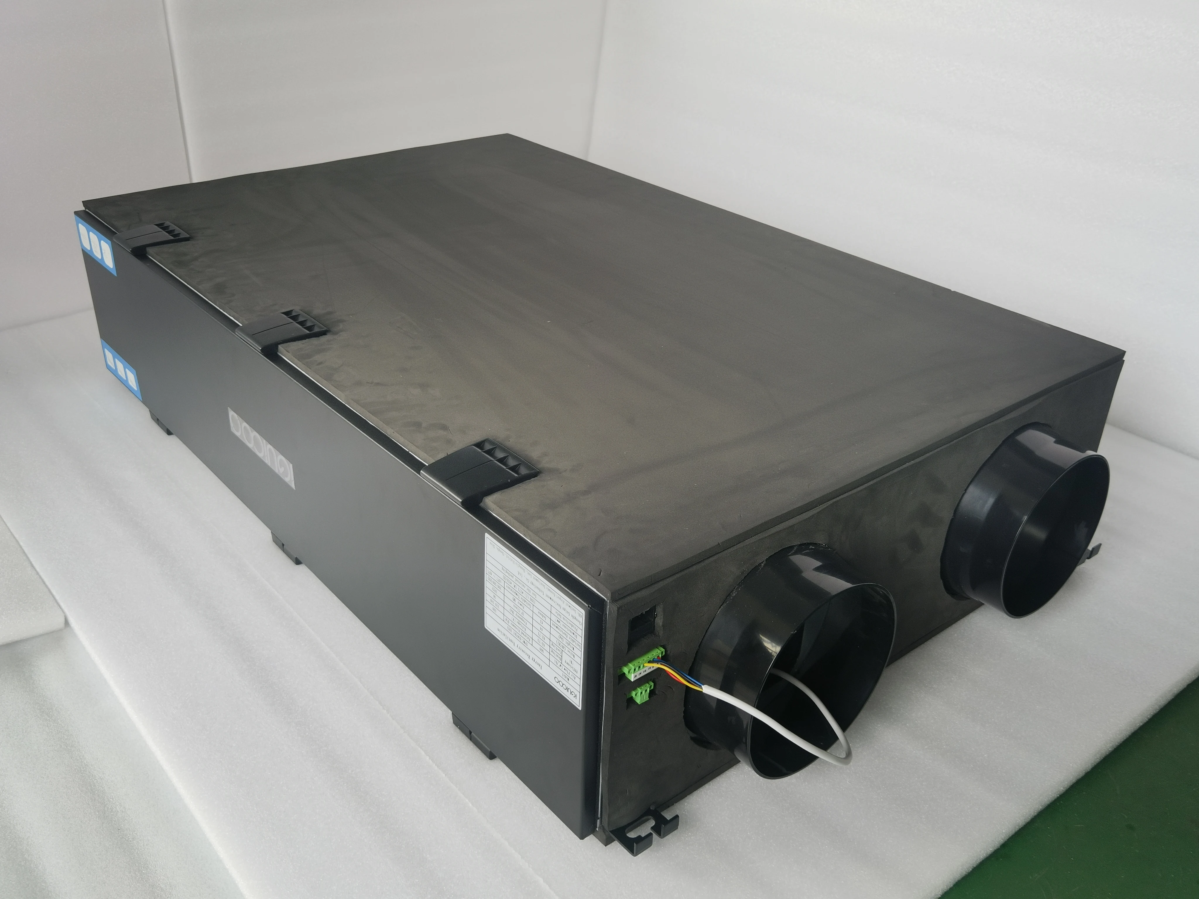 IGUICOO Ceiling Mounted Smart WIFI Control Energy Recovery Ventilator With Heat Recovery Used With Heat Pump