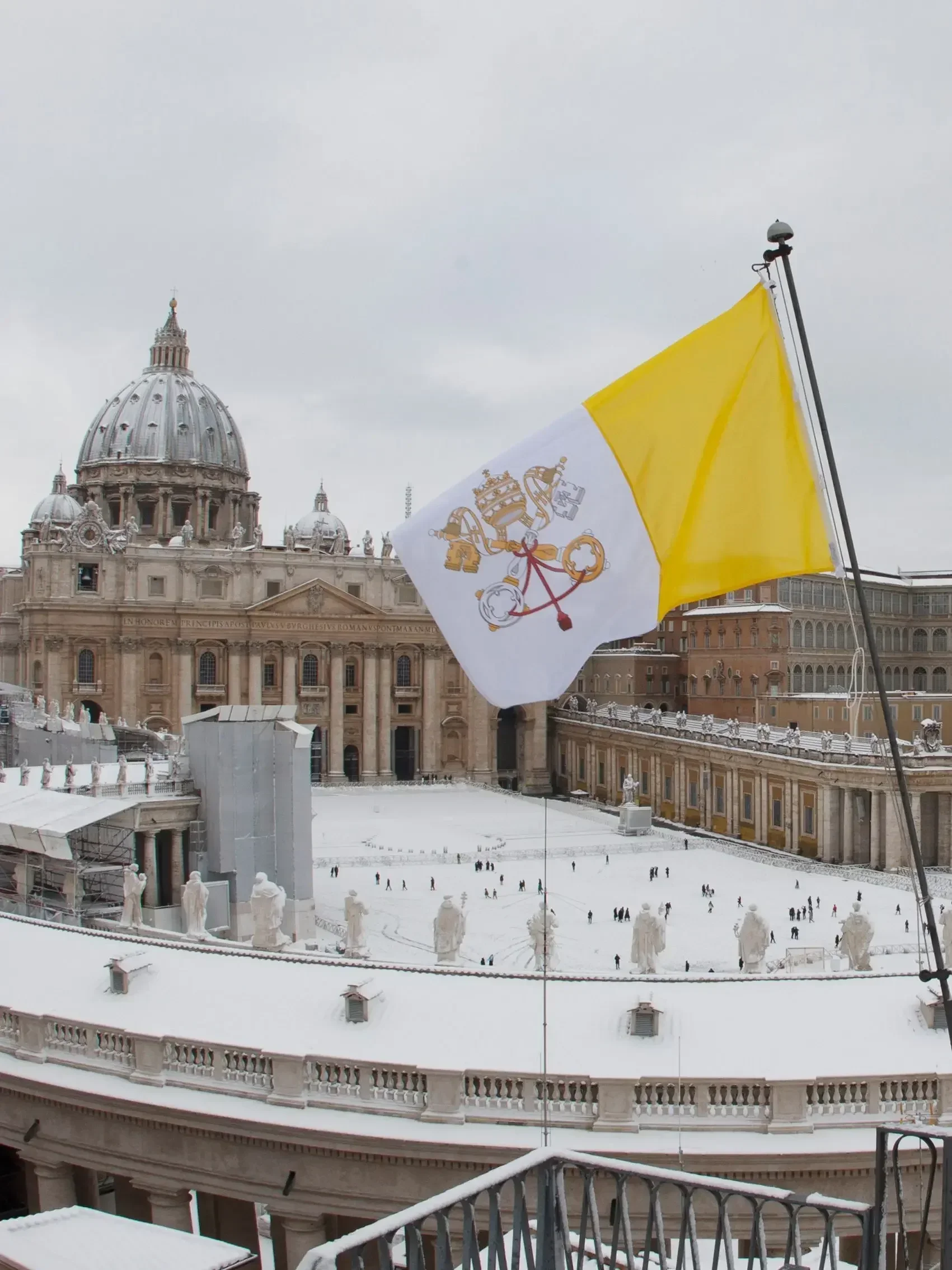 90x150cm The Vatican City Flag Christianity Cross Church Yellow white Vatican flag High Quality