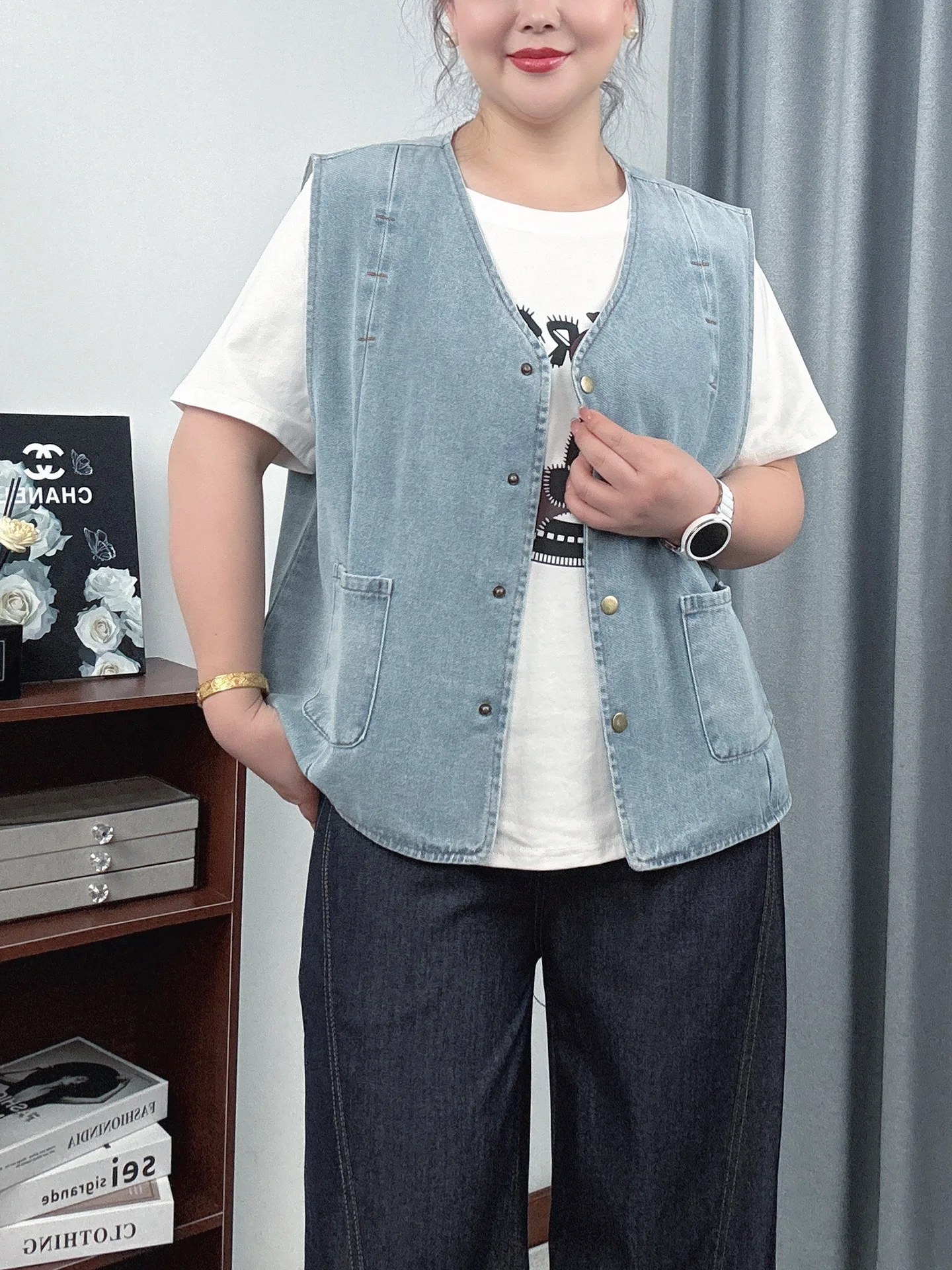 

Джинсовый жилет свободного кроя с V-образным вырезом для похудения, повседневный стиль, большие размеры, женская мода, весна-лето, новинка