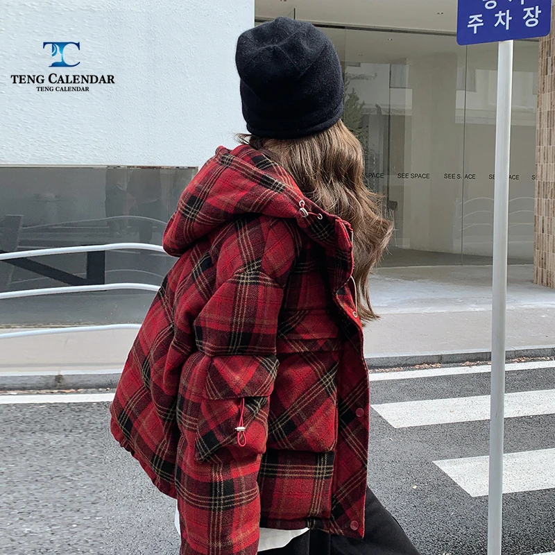 

Fashionable Red Checkered Splicing Down Jacket, Casual Hooded 90 White Duck Down Loose Warm Jacket, Women 2025 Winter New Style