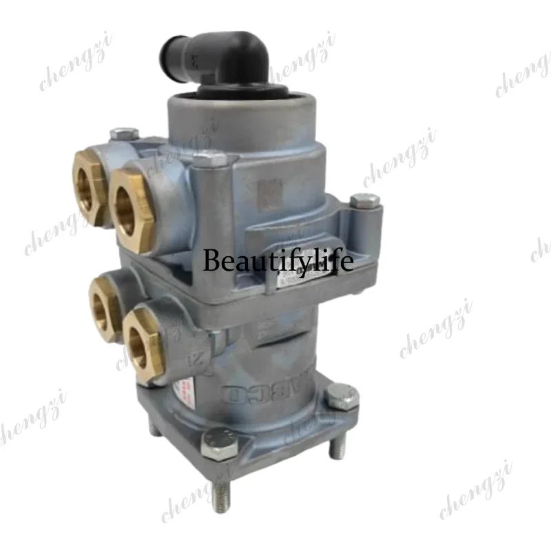 F182Suitable for sinotruk t5g tx t7h brake master cylinder haohan n7g card c7h brake master valve