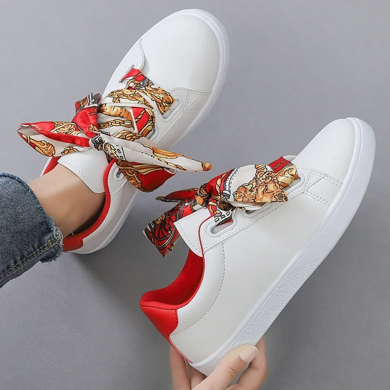 Damskie trampki modna wstążka sznurowane buty w stylu casual mieszkania tenis sportowe buty do skateboardingu trenerzy studenckie codzienne buty do