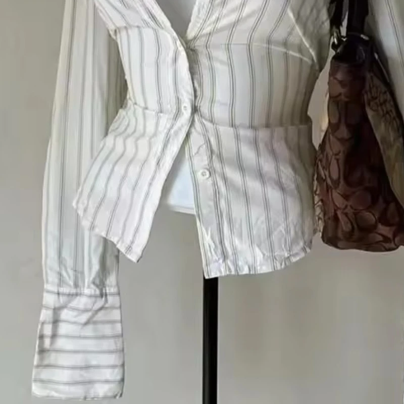 Camicetta con risvolto a righe tinta unita retrò Hot Girl Donna Estetica Y2k High Street Camicia slim American Vintage Fashion Abito a maniche lunghe