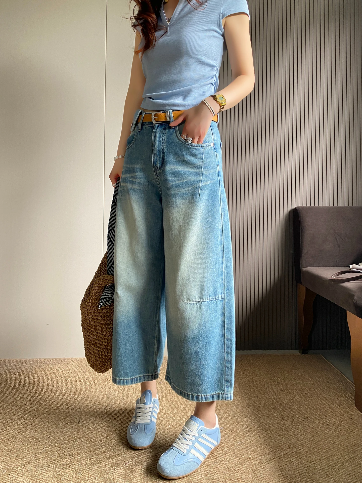 

High Waist Wide Leg Jeans Women's Spring New Style Ripped Bend Knife Nine Point Loose Fit Denim Pants Casual Soft Material