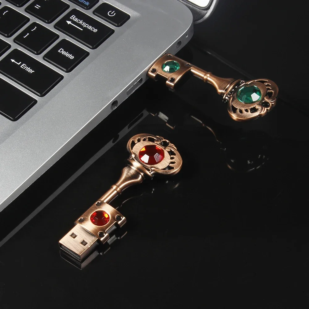 Metal Heart Shaped Key USB 2.0 High-speed Flash Drive 64GB Copper Love Pen Drive 32GB Memory Stick Fashion Business Gift U Disk