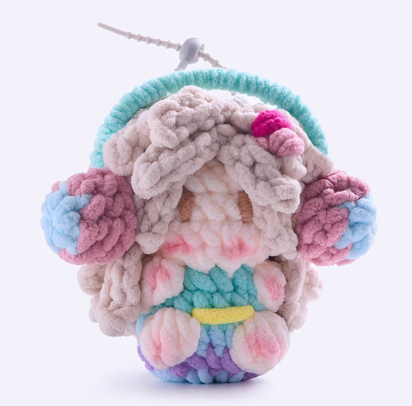 

Celebrity merchandise, handmade crocheted dolls, concert support materials, and keychains.