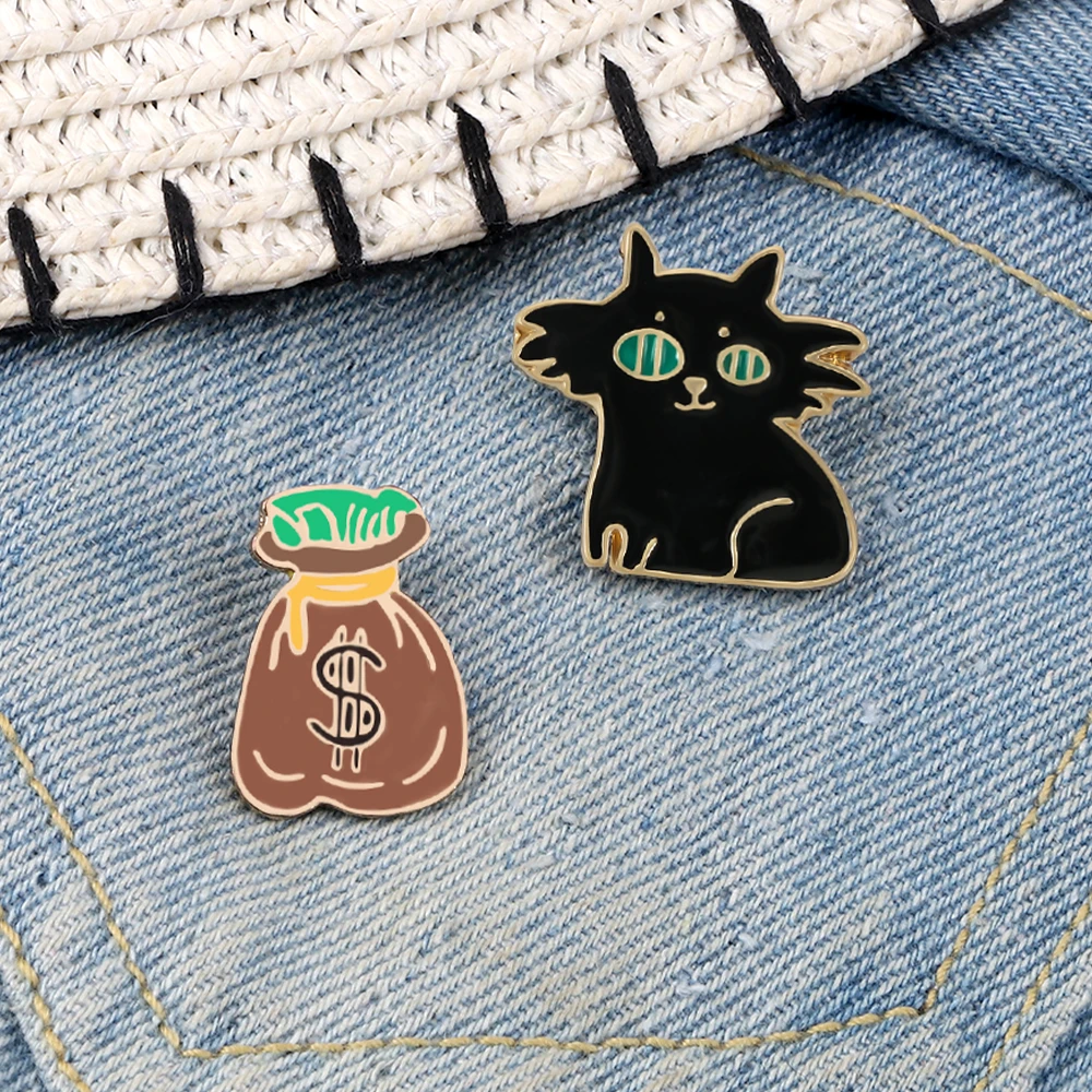 Cute Greedy Cat Enamel Brooch Cartoon Fairy Tale Gold Color Coin Bag Pins Vintage Purse Icon Badge Shirts Jewelry Gifts for Kids