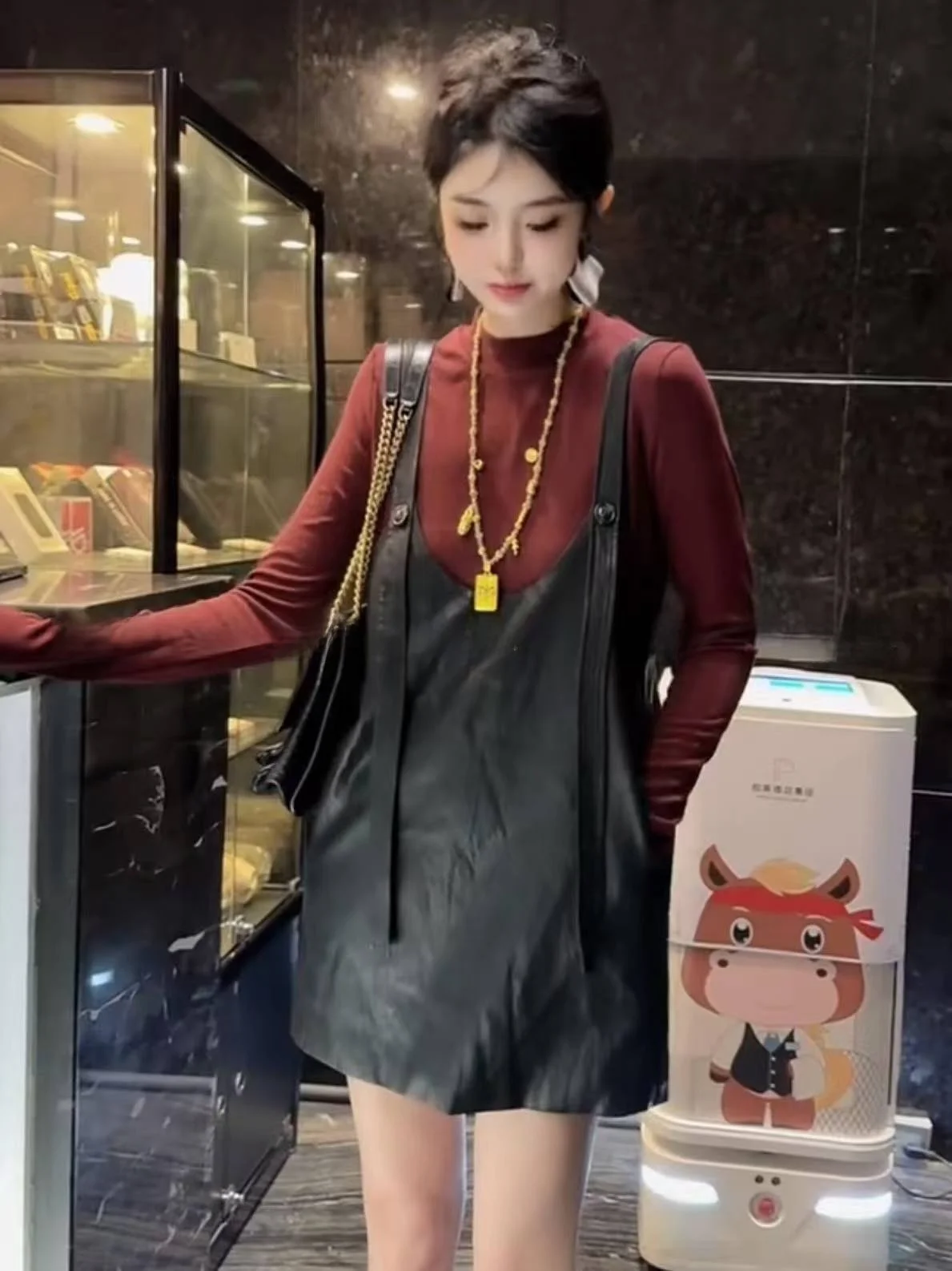 

2025 New Sle Women's Leather Tank Top eepskin Svel Vest Slimming Versatile Mid-Length Zipper Closure round Ne