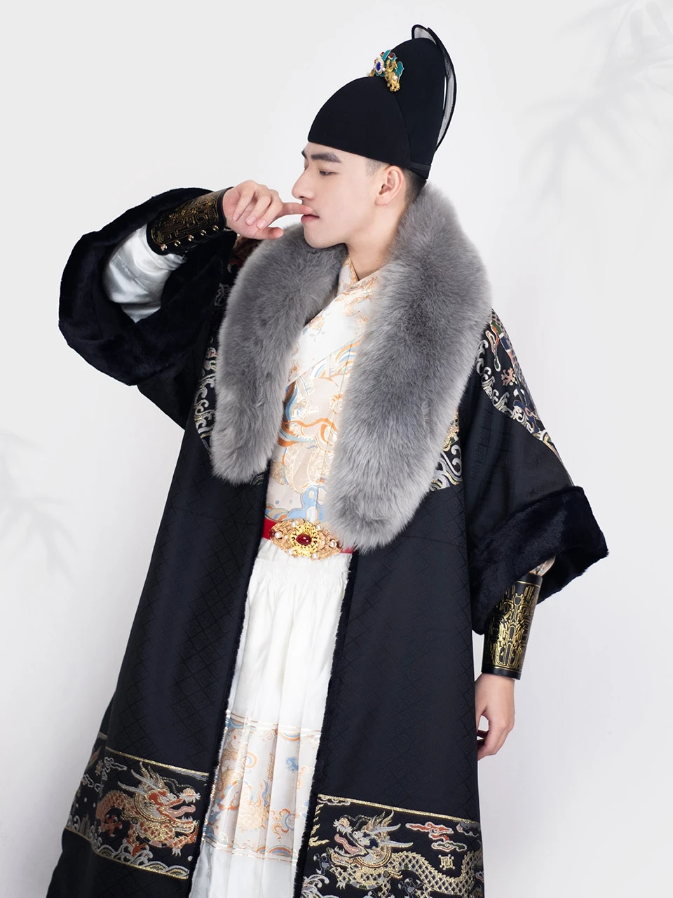 

Original Winter Hanfu imitation Makeup Coat Black Red Thickening Plus Velvet Big Fur Collar Autumn And Winter Black Hanfu Cloak