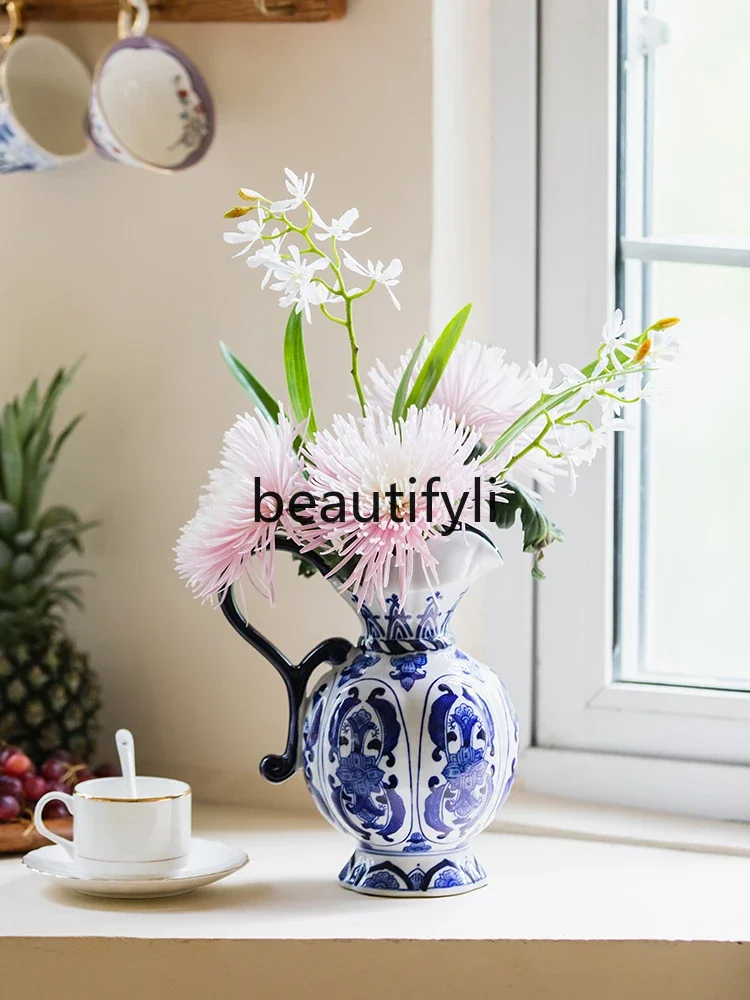 

Blue and white porcelain ceramic living room dining table ornament retro vase desktop decoration kettle bottle with flowers