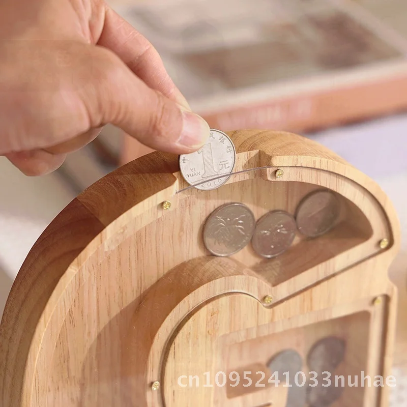 

Creative Wooden Coin Storage Tank with 26 English Letters Engraving American Style Savings Box Craft Wind Ornament